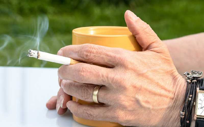 Como o consumo de cigarro pode afetar a rotina e a saúde das pessoas