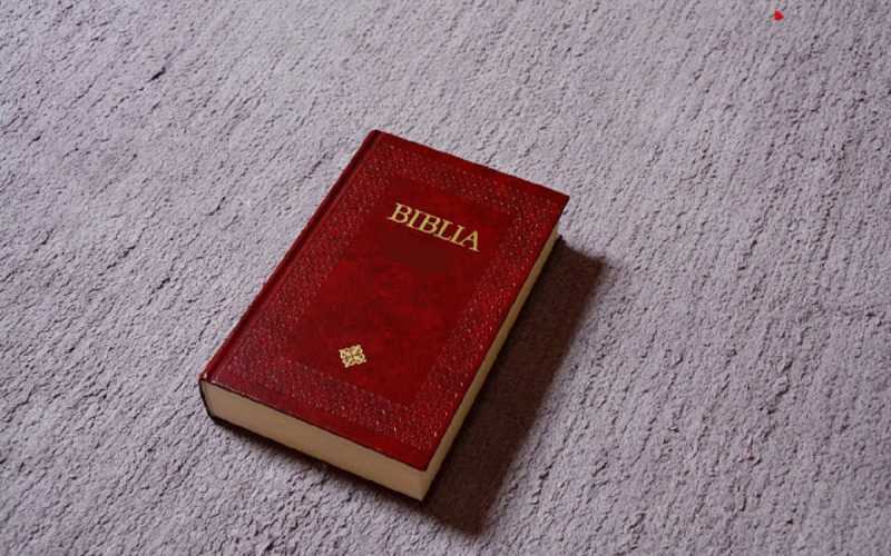 A Bíblia como livro de alfabetização
