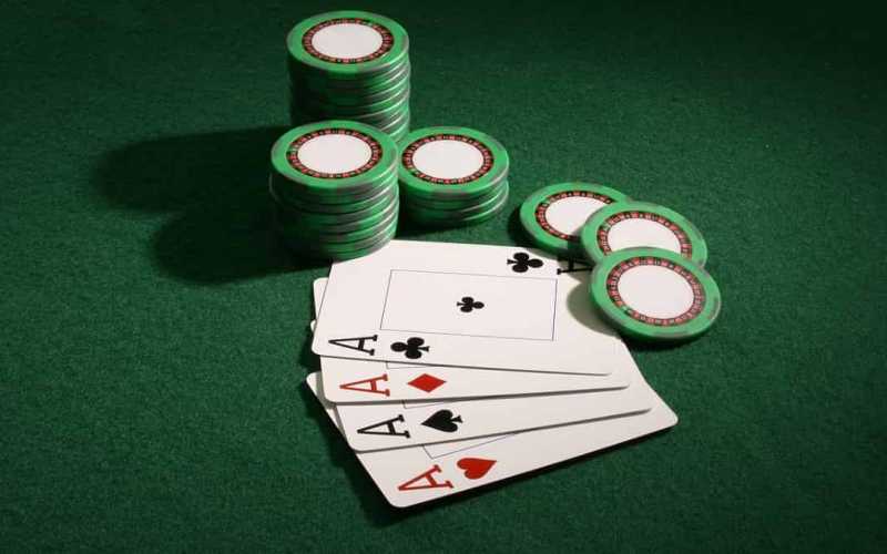 Como jogar poker