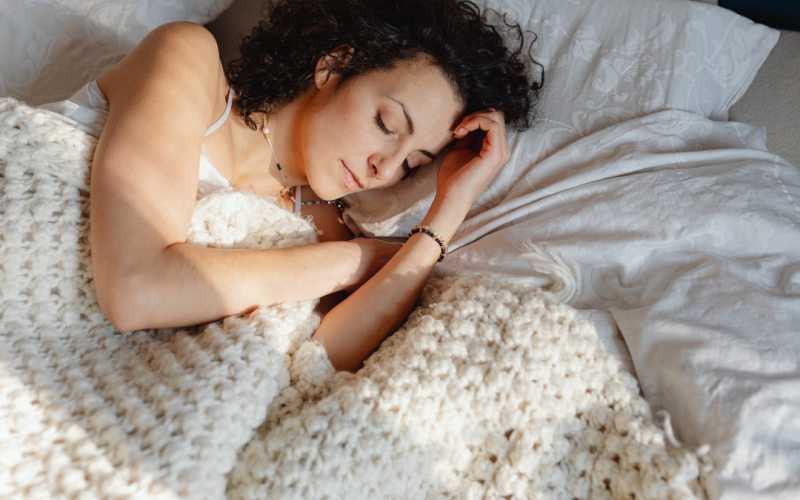 6 Maneiras de praticar a higiene do sono diariamente