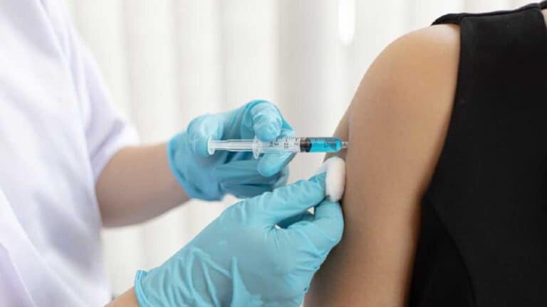 mitos e verdades sobre vacinas